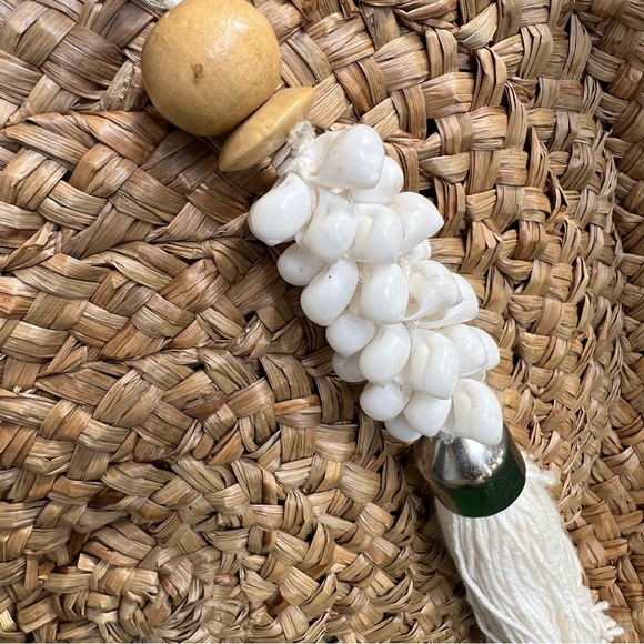 Vintage bag woven natural fiber rafia large round shape tassel embellishment - Picture 6 of 8